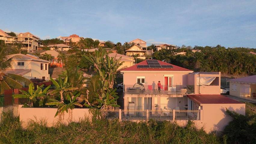 Maison d’hôte pour 2 personnes, avec terrasse à Le Diamant