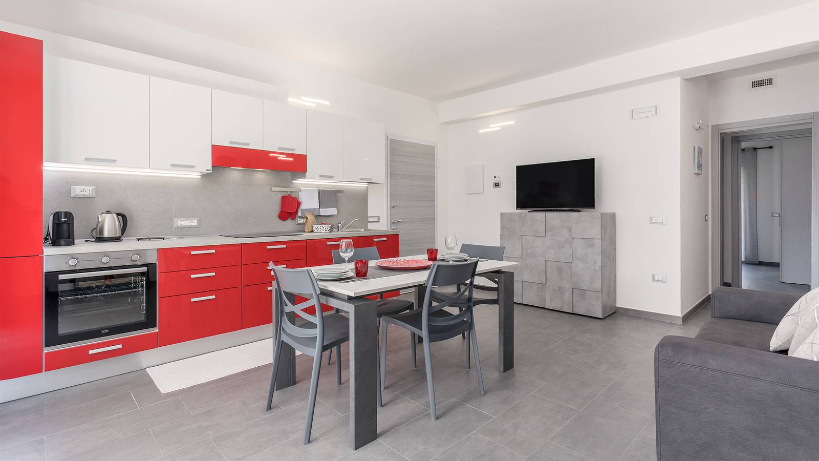 Ganze Wohnung, Casa Camu: Style near Central Tortolì & Beaches in Is Murdegus, Tortolì