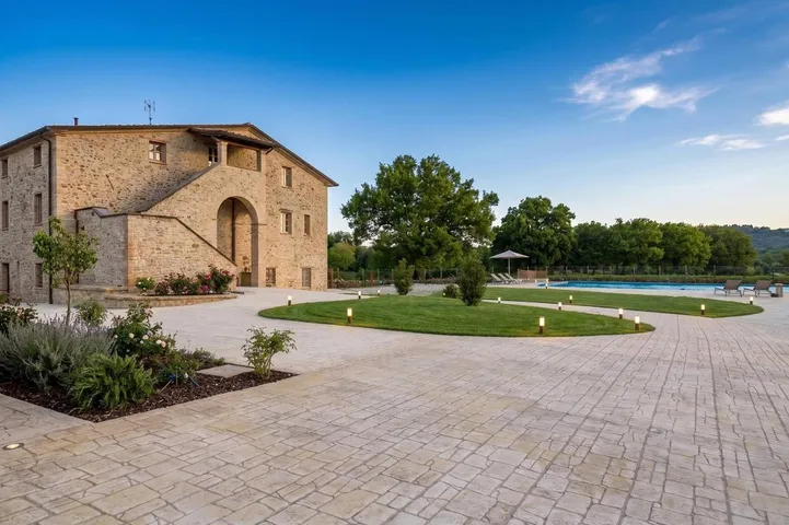 Apartamento de vacaciones para 2 personas, con jardín y piscina además de piscina para niños y vistas, Se admiten mascotas - 1