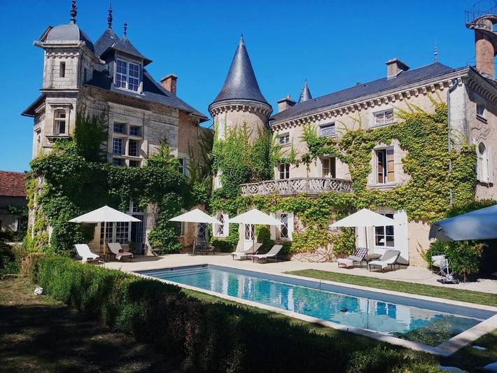 Chambre d’hôte pour 2 personnes, avec jardin et piscine, adapté aux familles
