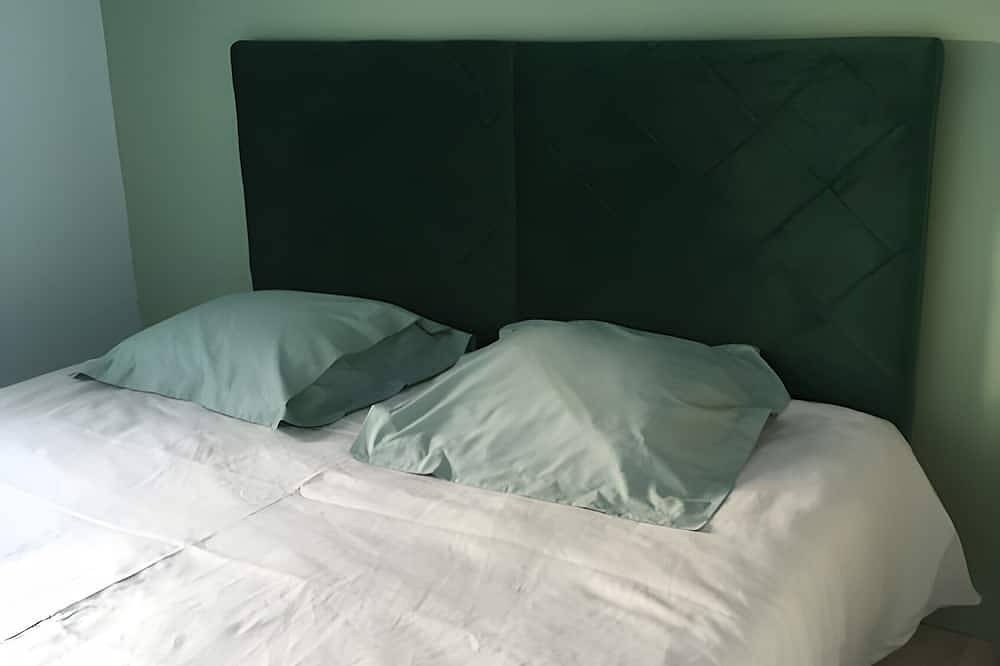 Chambre d’hôtes « Chambre Tissou - Étage » in La Tessoualle, Région de Cholet