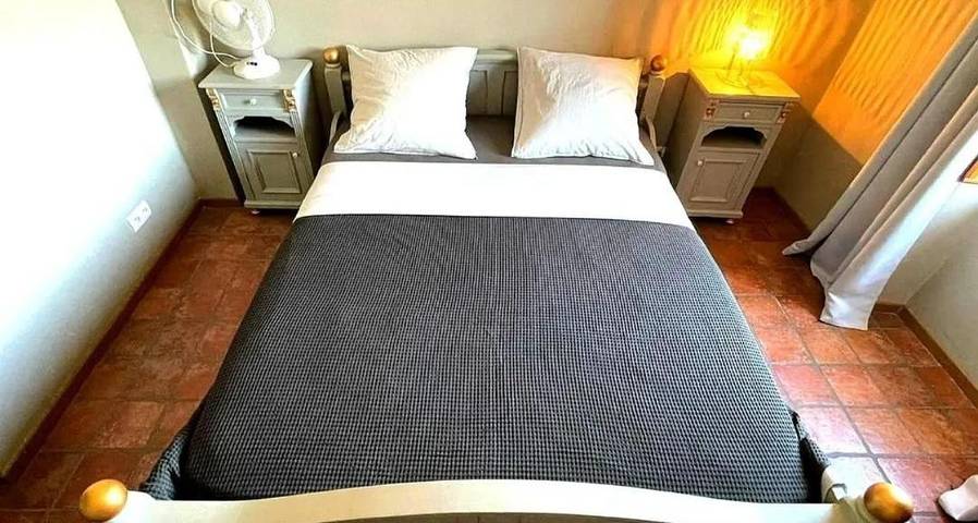 Location de vacances pour 5 personnes, avec piscine ainsi que vue et jardin à Serviès-en-Val - 3