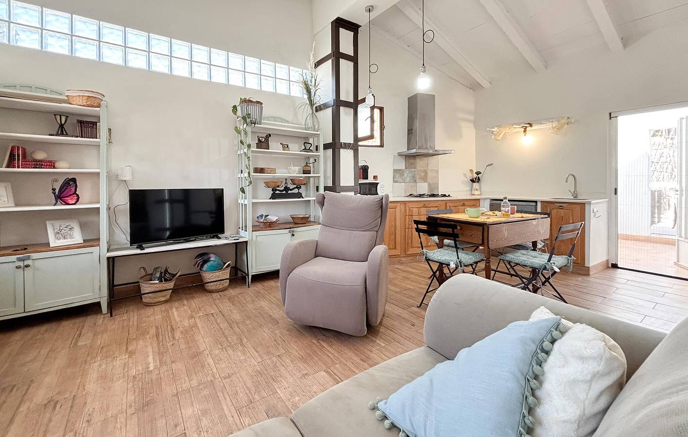Gemütliche Wohnung mit WLAN, Klimaanlage, Pool und Parkplatz in Abarán, Murcia Binnenland