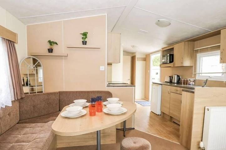 Chalet pour 4 personnes, avec piscine et terrasse - 1