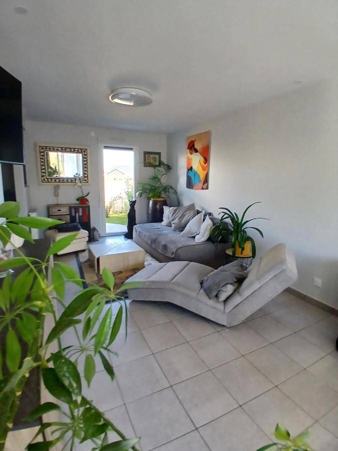 Location de vacances pour 4 personnes, avec Terrasse et Jardin à Saint-Pavace