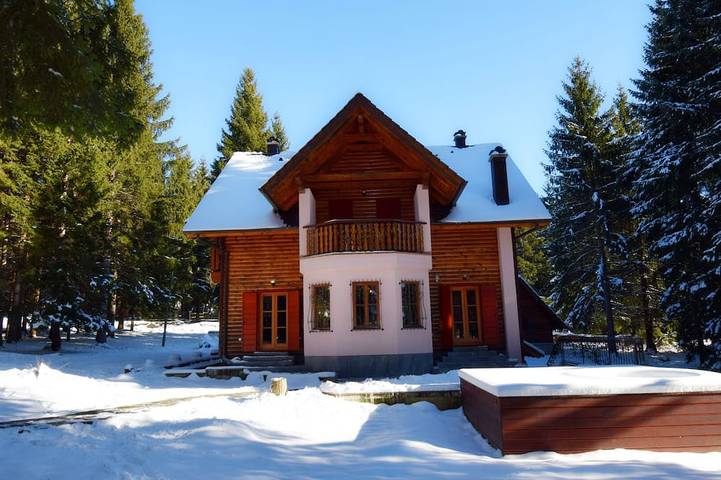 Villa für 8 Personen, mit Sauna und Garten - 1