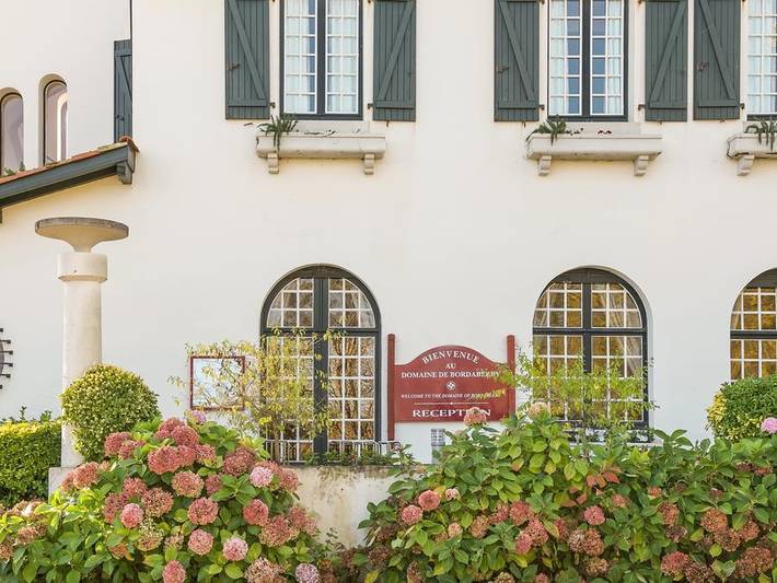 Ganzes Studio, Pierre & Vacances Résidence Le Domaine de Bordaberry - Studio 4 personen - 1 Schlafalkoven - Terrasse oder Balkon in Urrugne, Bayonne und Umgebung