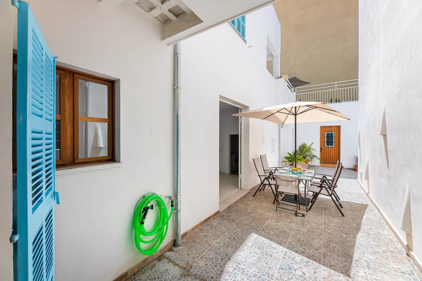 Hel lejlighed, Apartment 'Albercutx Pollentia 1' with Terrace, Air Conditioning and Wi-Fi in Port de Pollença, Pollença