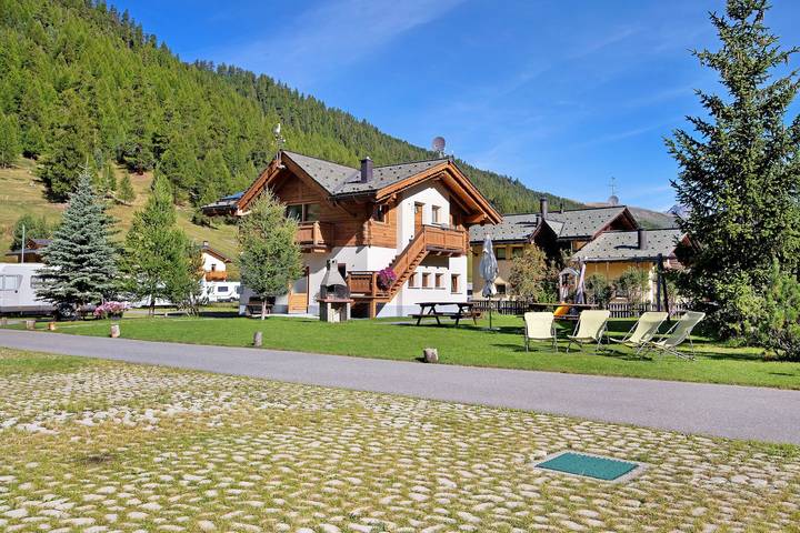 Ferienwohnung für 4 Personen, mit Balkon und Garten in Livigno - 2