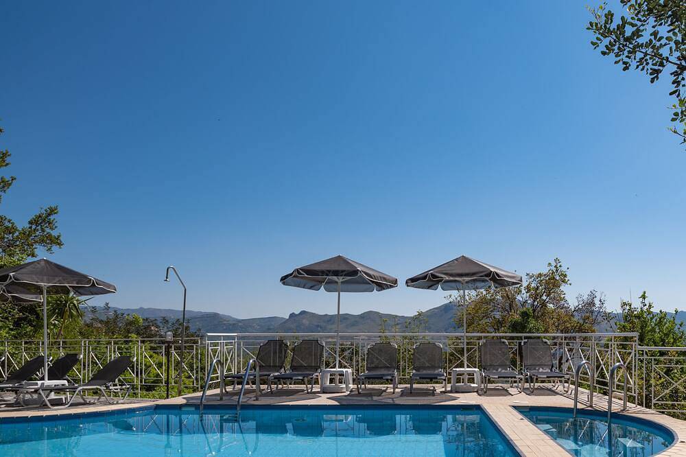 Kefali Villa! Ökotourismus, ganz privat, 800 m2 Außenfläche, Pool & Whirlpool! in Rethymno und Umgebung