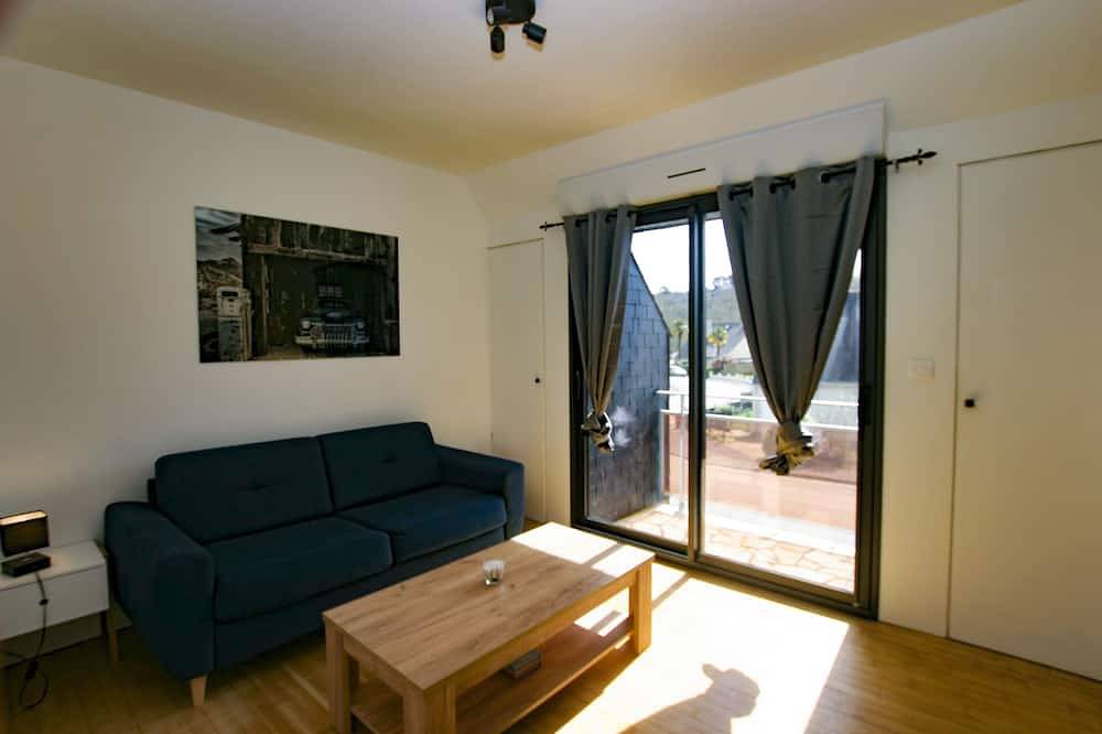 La villa du jet 2 kilometers from downtown Quimper in Ergué-Gabéric, Quimper region