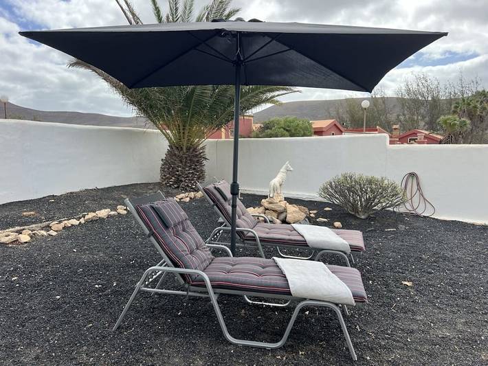 Location de vacances pour 3 personnes, avec jardin à La Pared - 4