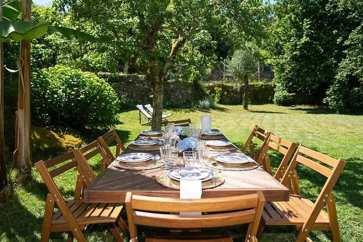 Gîte pour 8 personnes, avec terrasse et jardin, animaux acceptés