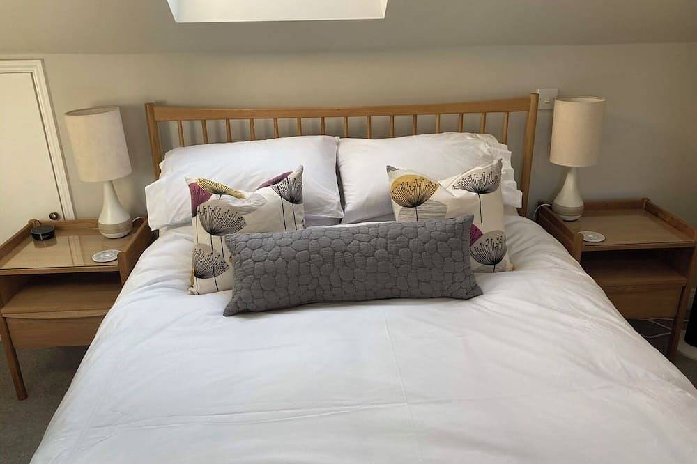 A comfortable well located property in Falmouth with generous parking in Falmouth (Cornwall), Cornwall