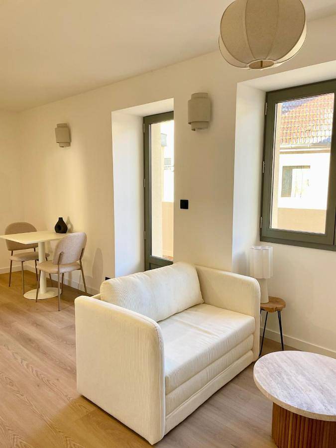 Gîte pour 2 personnes, avec vue et terrasse à Volnay