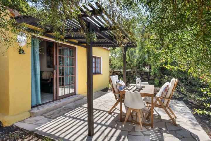 Casa rural para 2 personas, con jardín, Se admiten mascotas en La Palma - 2