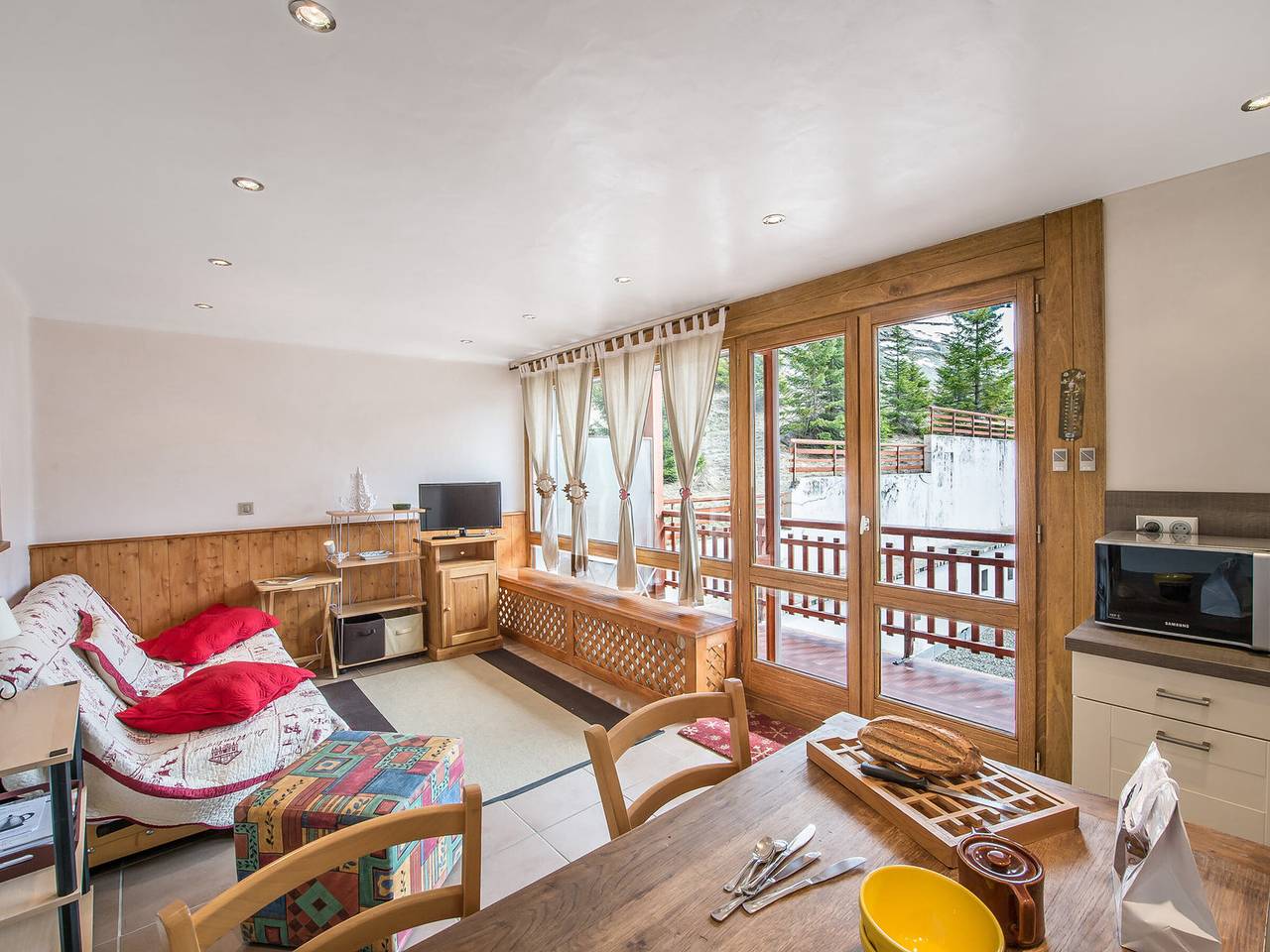 Ganzes Studio, Renovierte Wohnung mit Südbalkon, direkter Pistenzugang, perfekte Lage in Courchevel in Courchevel 1650 (Moriond), Saint-Bon-Tarentaise