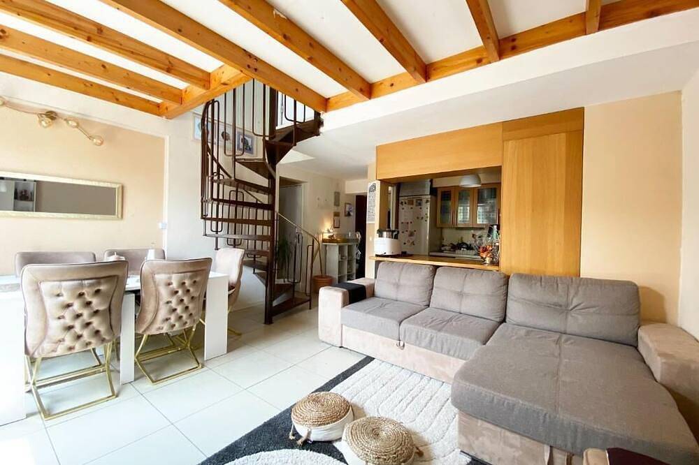 Entire apartment, Pleasant Duplex in Sevran, Seine-Saint-Denis