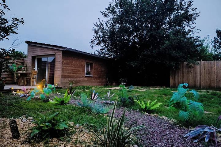 Maison de vacances pour 2 personnes, avec jardin ainsi que terrasse et jacuzzi dans Oise
