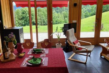 Gîte pour 4 personnes, avec jardin et sauna à Chaux-des-Crotenay