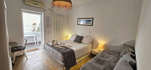 Apartment for 2 People in Perissa, Santorini, Photo 2