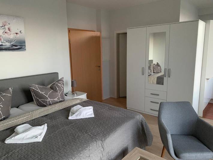 Apartmenthotel für 2 Personen, mit Balkon und Garten sowie Sauna und Seeblick