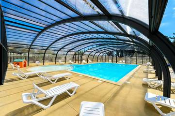 Mobil home pour 4 personnes, avec piscine et terrasse, animaux acceptés à Clohars-Carnoët