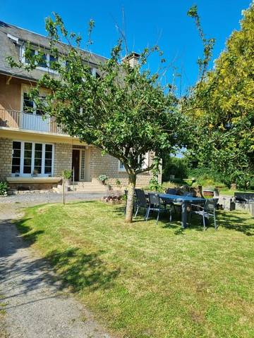 Chambre d’hôte pour 2 personnes, avec jardin à Graignes-Mesnil-Angot
