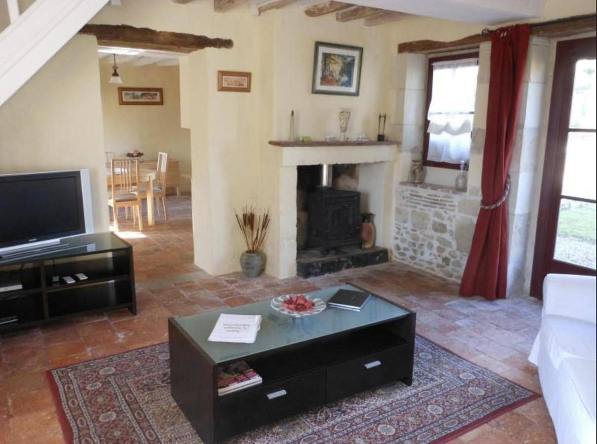 Closerie Les Roches - Charming and spacious 2 bedroom cottage in Bouillé-Loretz, Vallée de la Loire