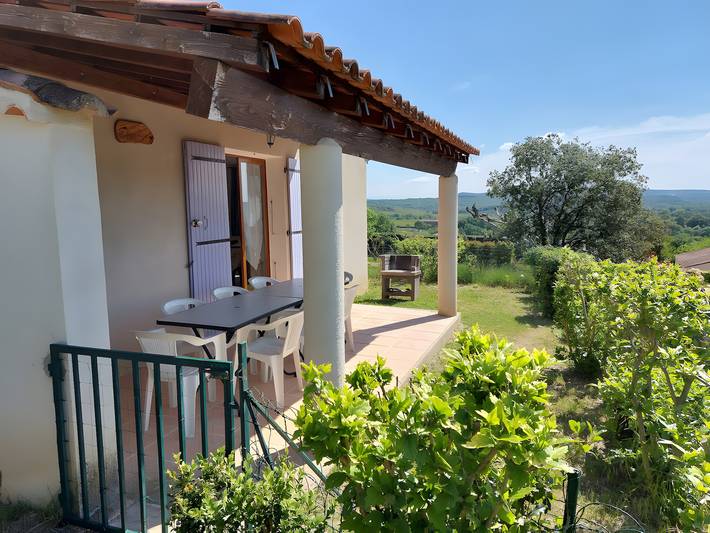 Location de vacances pour 8 personnes, avec jardin, animaux acceptés à Bessas
