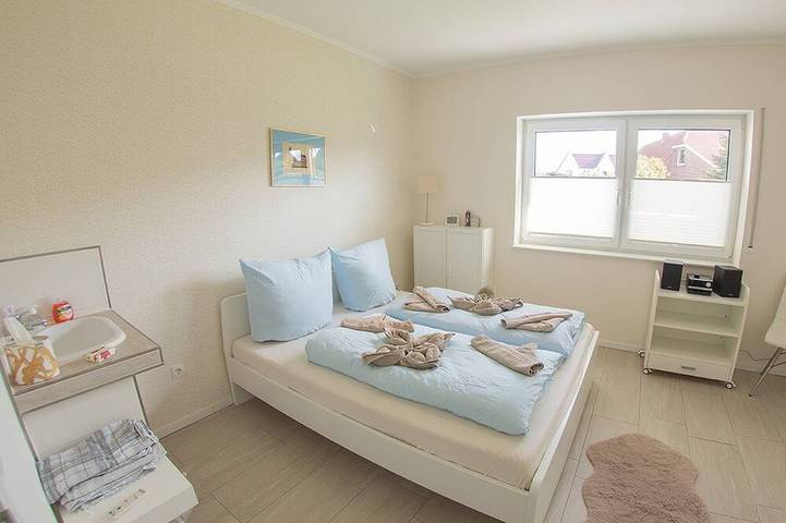 Ferienhaus für 5 Personen, mit Terrasse und Sauna sowie Garten in Varel - 2