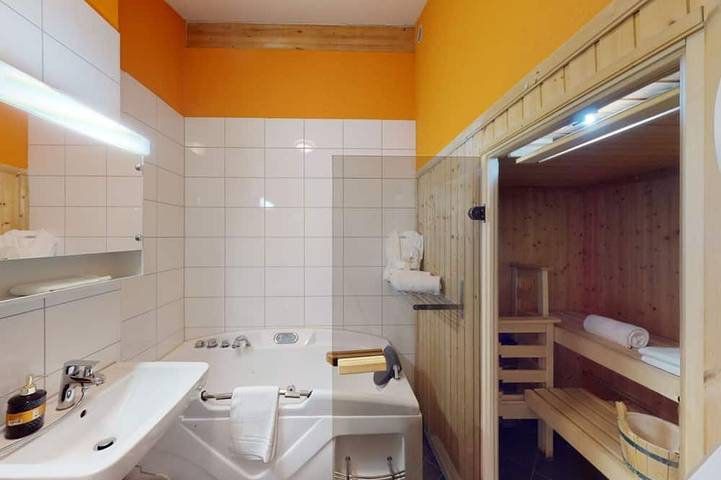 Ganze Wohnung, Walensee House & Apartments, (Unterterzen) in Walensee (Heidiland), Quarten