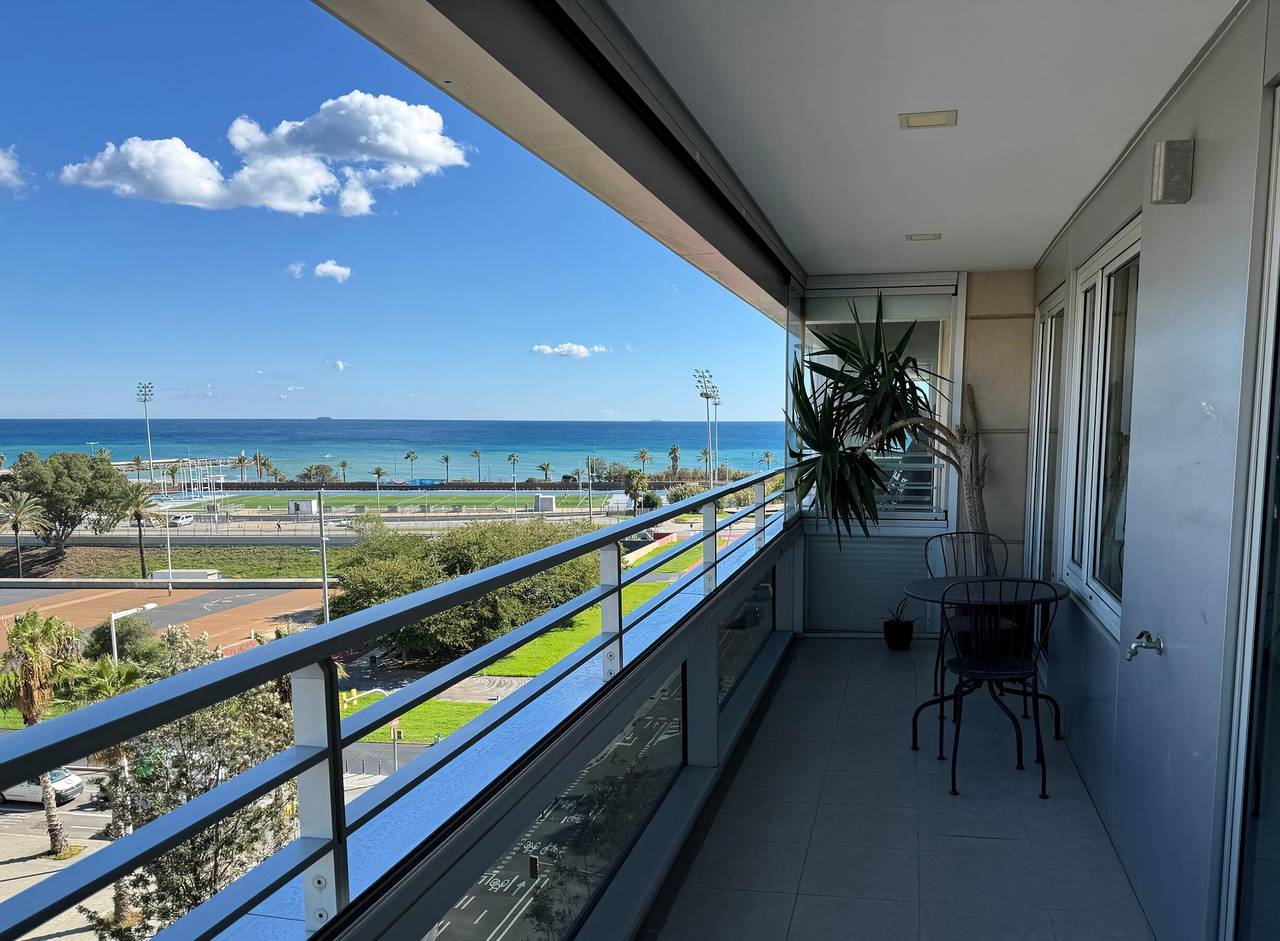 Hel leilighet, Guestready - Sea view apartment with terrace in Barcelona Centre, Barcelona