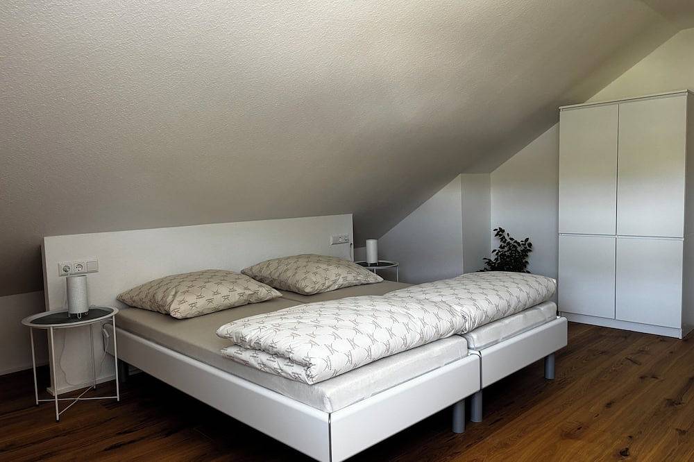 Ganze Wohnung, Neue Ferienwohnung im Oberen Schlichemtal mit tollem Ausblick in Hausen am Tann, Albsteig Etappe 14