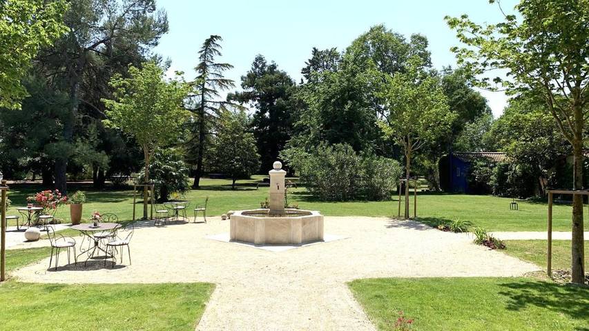 Chambre d’hôte pour 2 personnes, avec piscine ainsi que vue et jardin à Avignon - 3