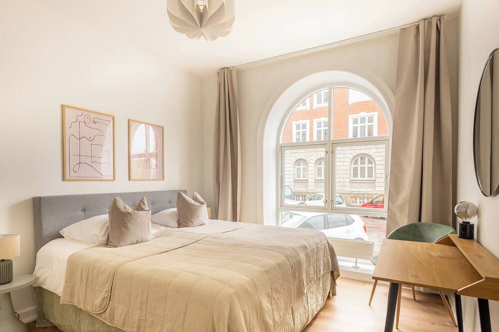 Ganze Wohnung, Noble - Fantastische 5-Bett-Wohnung in der Hauptstadt in Kopenhagen Zentrum, Kopenhagen