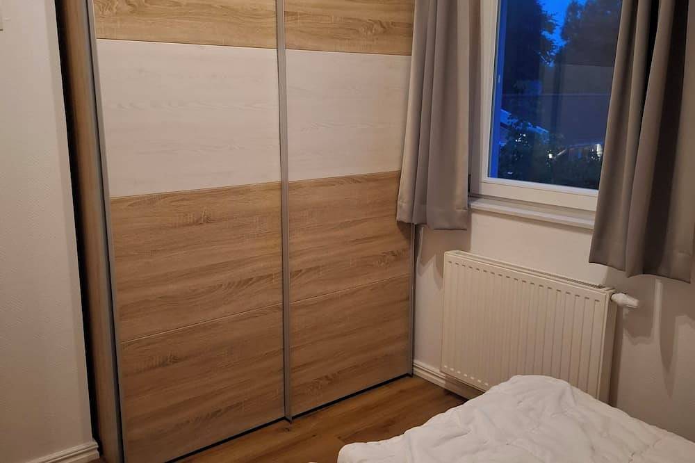 Am See - Luxus Ferienhaus mit allem Komfort, direkt an einem kleinen See gelegen in Nordhorn, Landkreis Grafschaft Bentheim