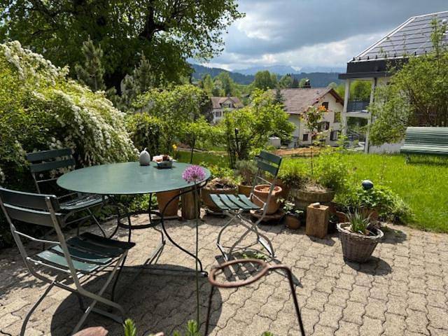 Ferienwohnung für 3 Personen, mit Terrasse und Ausblick in Gais (Bodensee)
