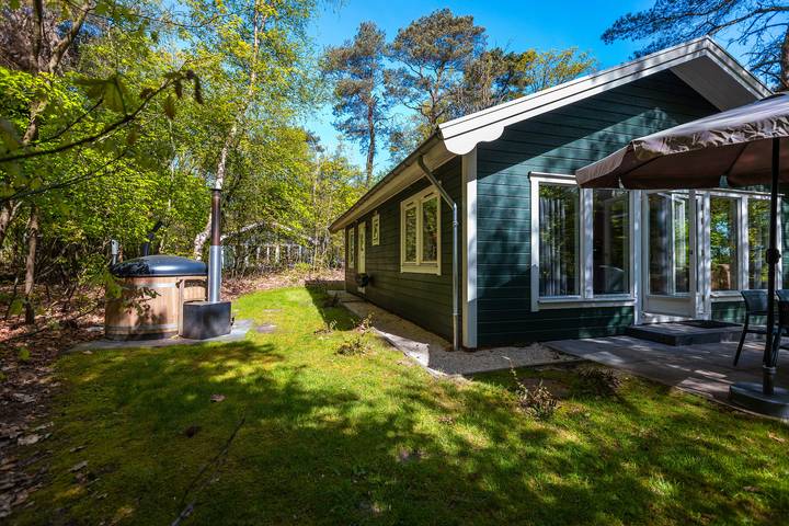 Lodge für 6 Personen, mit Balkon/Terrasse und Terrasse sowie Garten in Drenthe - 4