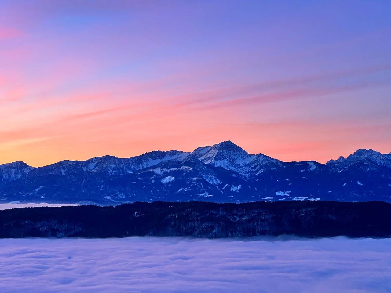 Freistehendes Ferienhaus mit Blick auf den See in Gerlitzen