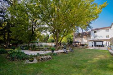 Chambre d’hôte pour 2 personnes, avec jardin et piscine à Sammeron