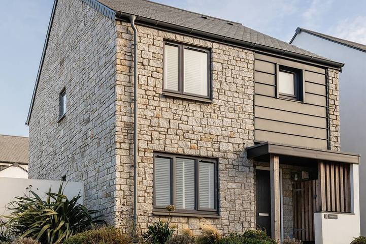 Holiday rental for 6 people, with hot tub and garden in Crantock