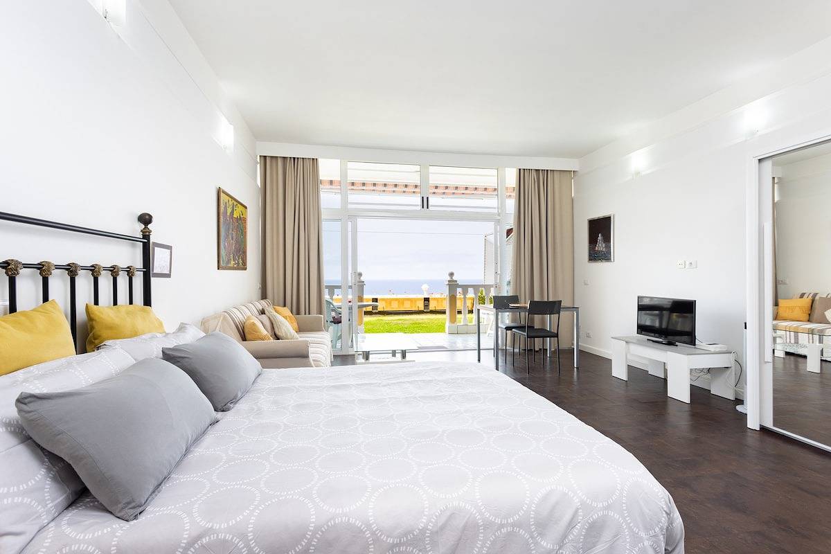 Entire apartment, Home2Book Terrace & Views Puerto de la Cruz Studio in Playa Martianez, Puerto de la Cruz