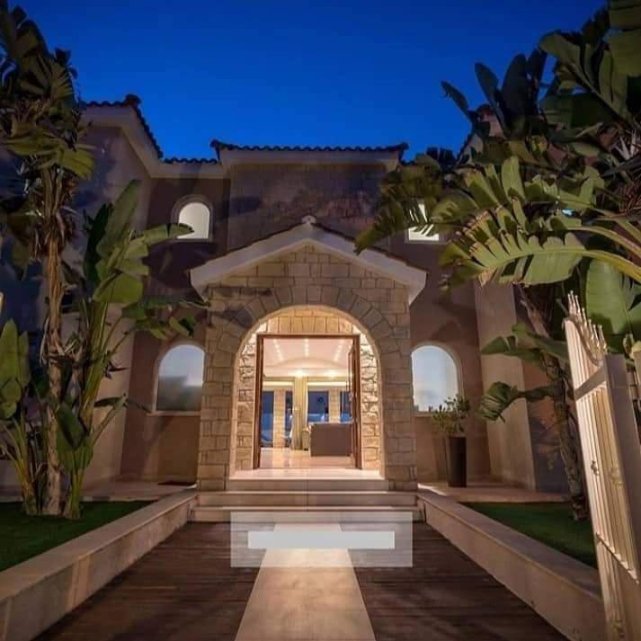 Six-Bedroom Villa with Private Pool in Paphos, South Cyprus