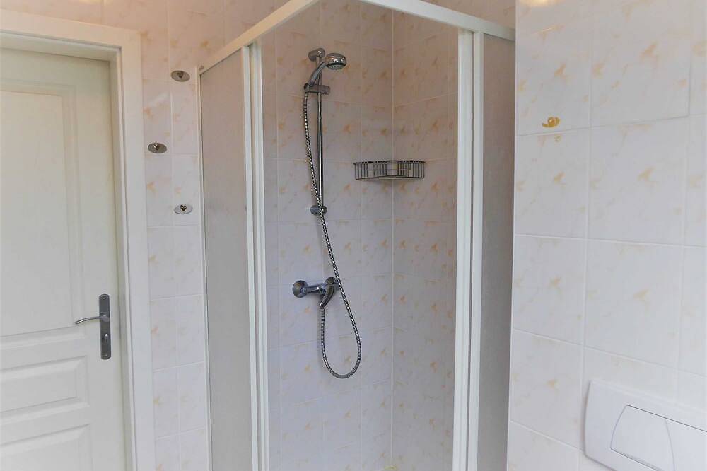 Ganze Wohnung, Ferienwohnung Lee - Fip Gollwitz Ferienwohnungen Lee u. Luv in Gollwitz, Nordwestmecklenburg (Wismar und Umgebung)