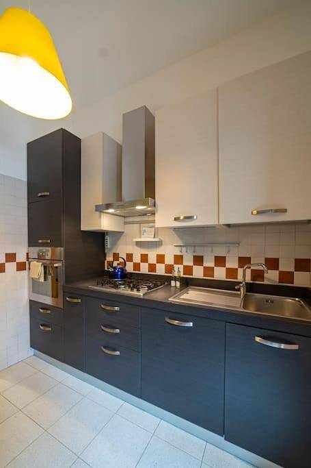 Gîte pour 7 personnes, avec balcon et vue, adapté aux familles à Brescia - 2