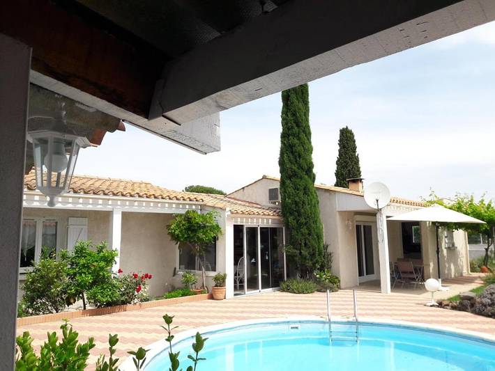 Chambre d’hôte pour 2 personnes, avec Terrasse et Jardin ainsi que Piscine et Vue au Cap d'Agde
