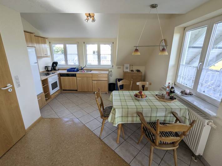 Ganze Ferienwohnung, Ferienwohnung Würfel - Ferienwohnung mit 66qm, 2 Schlafzimmer, 1 Wohn-/Esszimmer, max. 5 Personen in Neuweiler, Nordschwarzwald