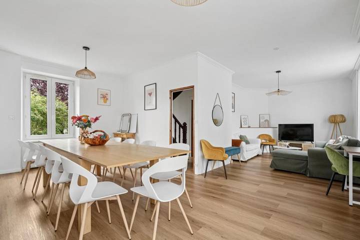 Location de vacances pour 14 personnes, avec vue et jardin, animaux acceptés à Ploërmel - 2