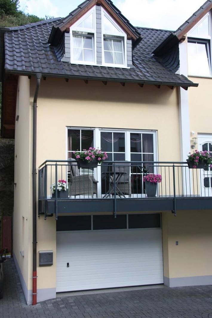 Ferienwohnung für 4 Personen, mit Balkon und Terrasse sowie Ausblick